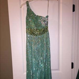 Sherri Hill prom dress